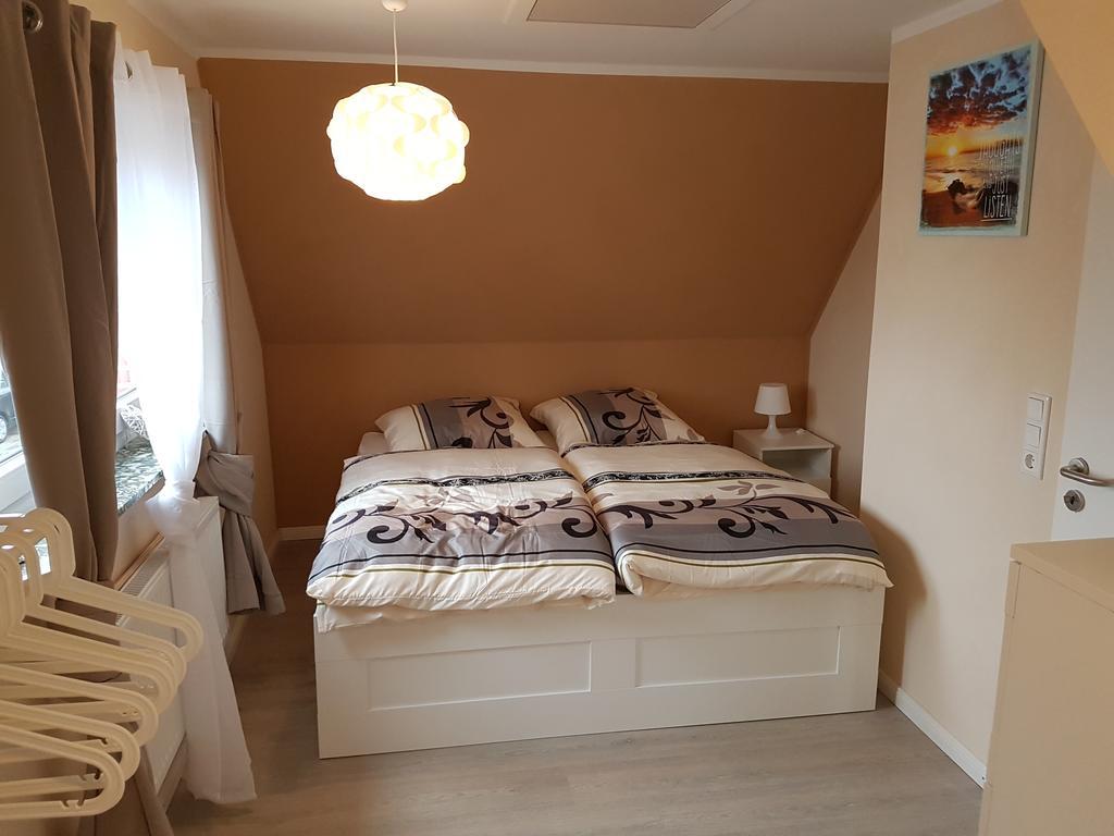 Ferienhaus Am Hasselberg Husum Husum  Buitenkant foto